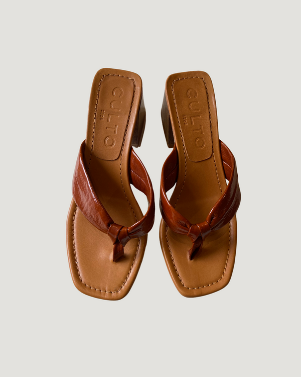 Sandalias tacón mocca T.37 (MUESTRA)