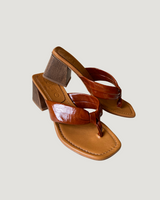 Sandalias tacón mocca T.37 (MUESTRA)