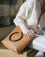 Erin Camel y Burgundy